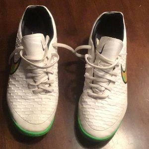 Nike Magista Onda II Men’s Indoor Soccer Shoes